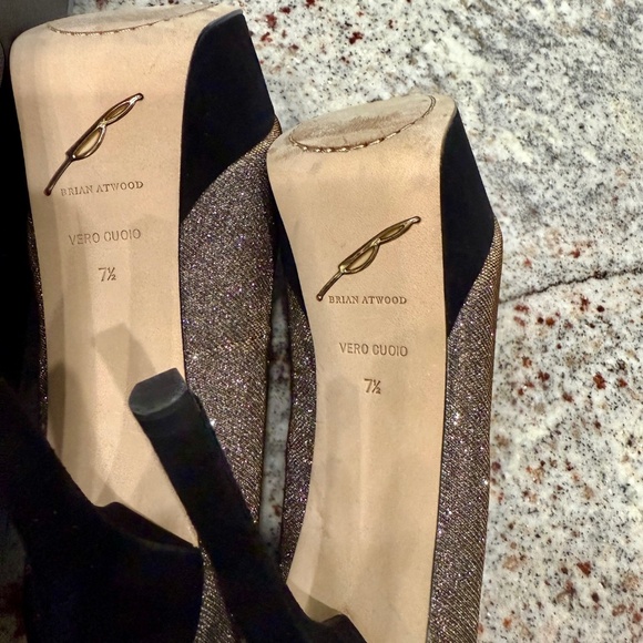 Brian Atwood Silver/Black Heels size 7 1/2 Practically new ..Worn once. - Picture 7 of 10
